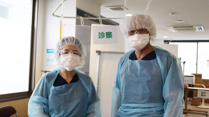 京都橘大学の先生方が洛和会音羽病院の特定外来を業務支援
